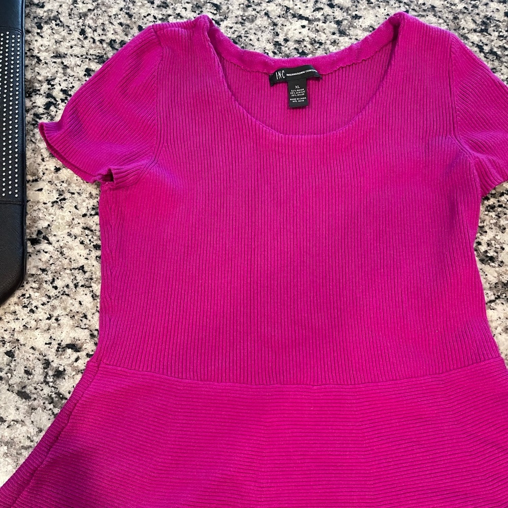 INC International Concepts Women’s Scoop Neck Ribbed Peplum Top - XL